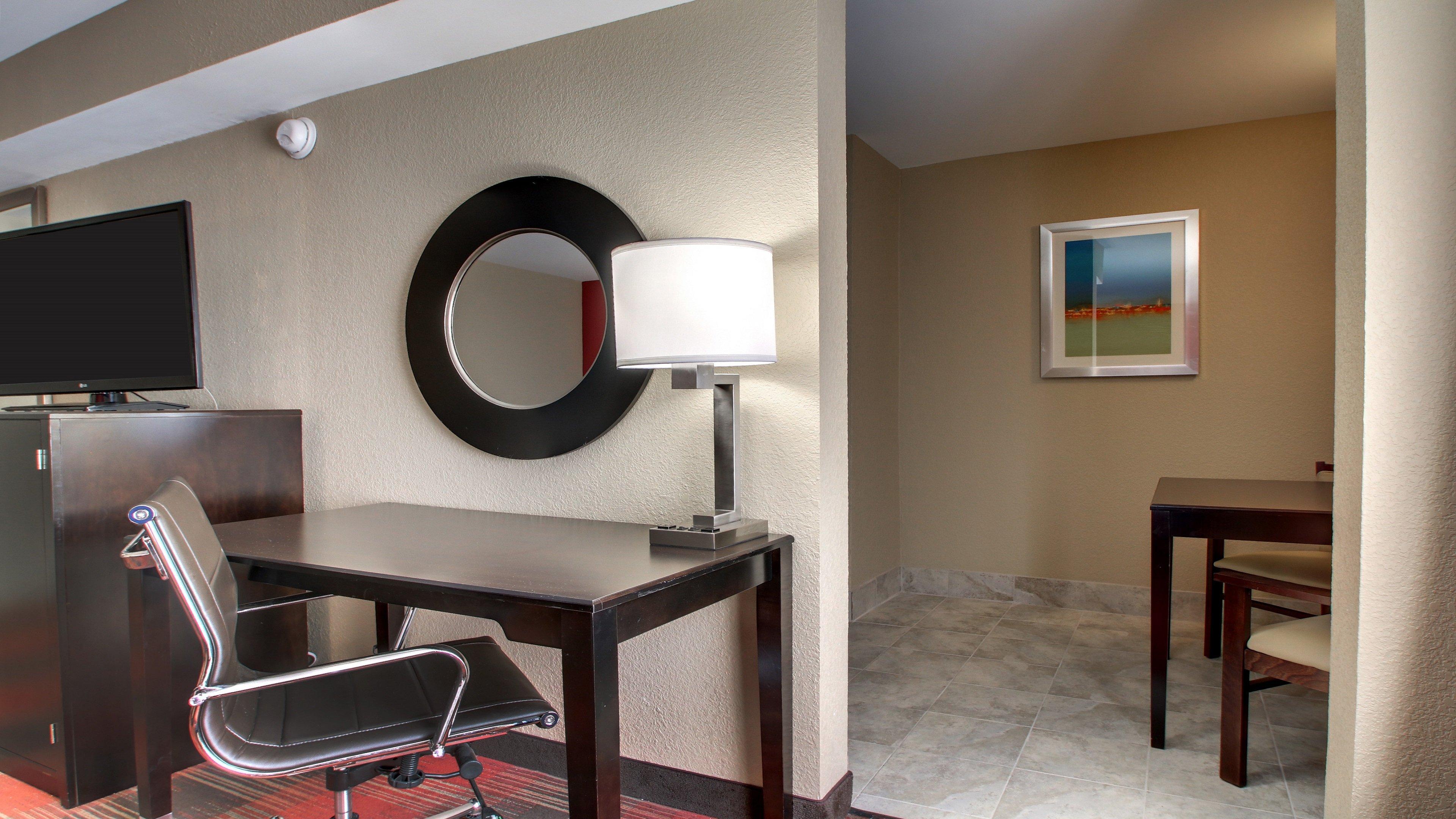 Holiday Inn Express & Suites Jackson Downtown - Coliseum By Ihg Exterior photo